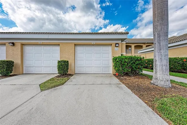 $310,000 | 6326 Grand Oak Circle, Unit 203, Bradenton, FL 34203