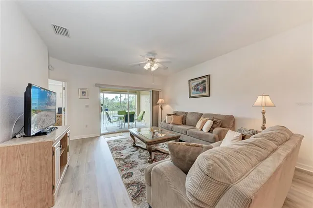 $310,000 | 6326 Grand Oak Circle, Unit 203, Bradenton, FL 34203