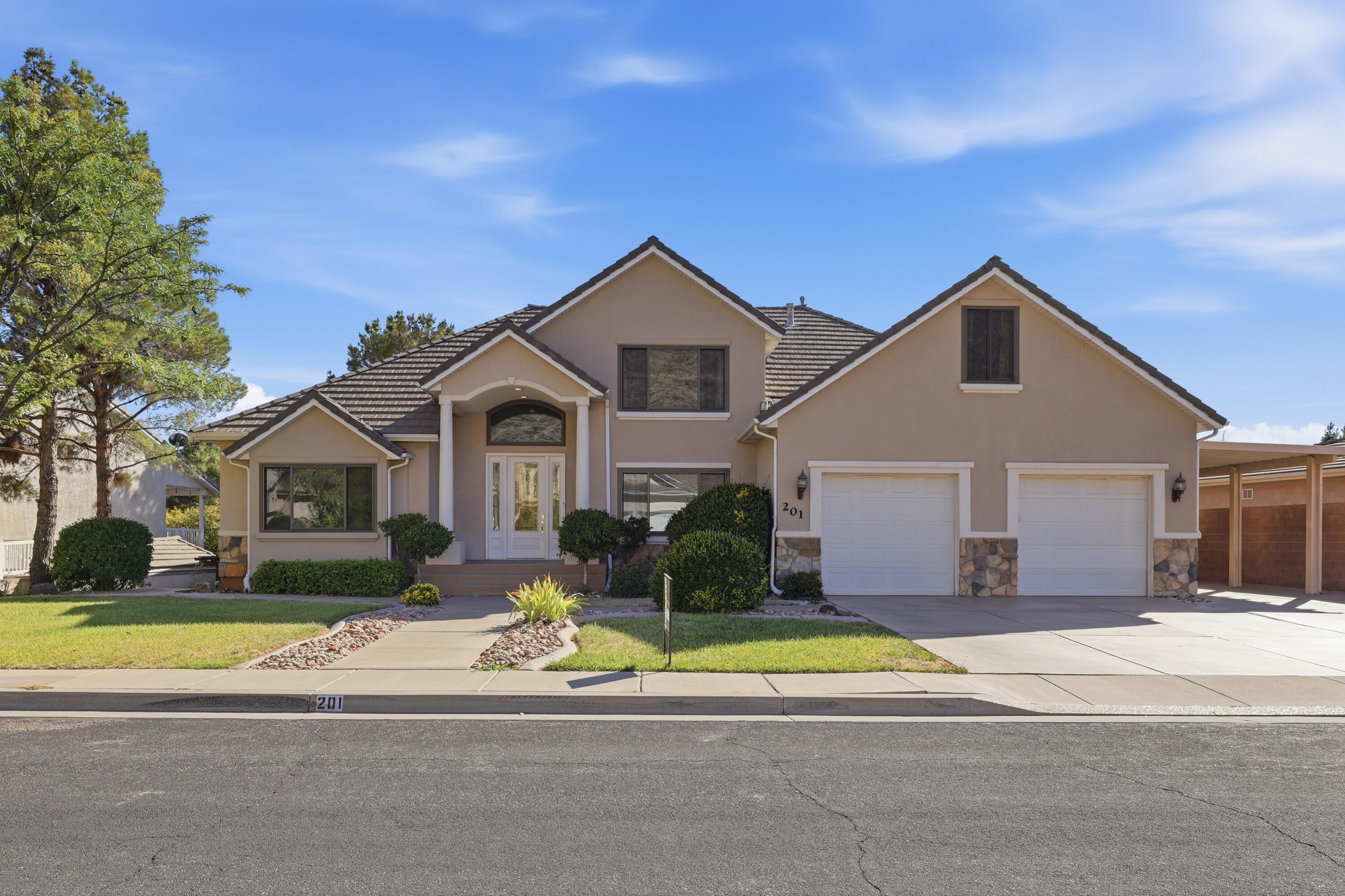 201 Shadow Point Drive St. George, UT 84770 - Photo 1 of 16 458A2155_autoremove_43680418