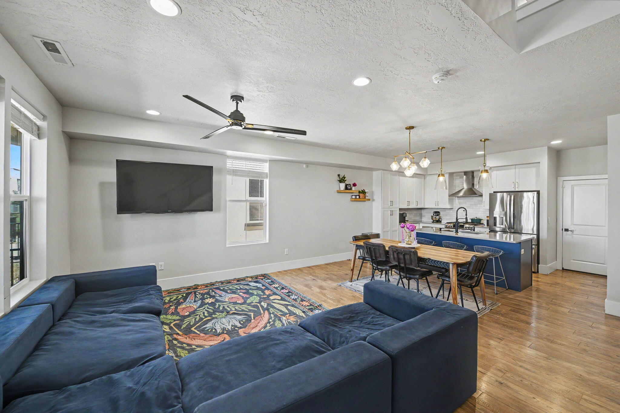 744 West Sunfire Lane St. George, UT 84790 - Photo 10 of 56 Living room