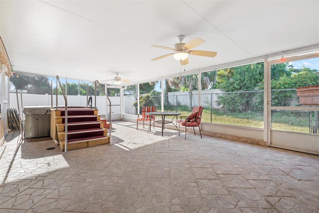 2410 Britannia Road Sarasota, FL 34231 - Photo 31 of 45 Gallery Image 31