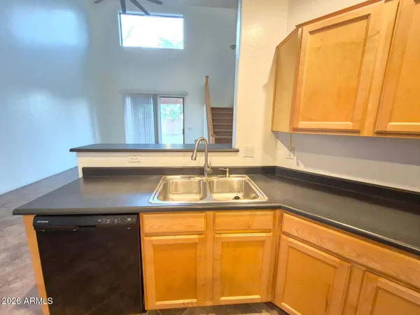 $2,495 | 16438 North 72nd Lane, Peoria, AZ 85382