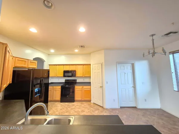 $2,495 | 16438 North 72nd Lane, Peoria, AZ 85382