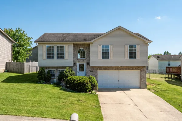 $274,900 | 254 Redwood Drive, Dry Ridge, KY 41035