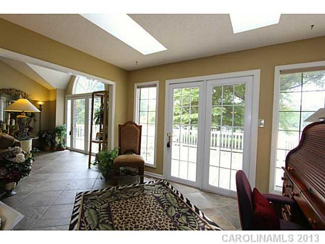 514 Oak Tree Road Mooresville, NC 28117 - Photo 6 of 17 Gallery Image 6