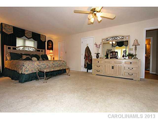 514 Oak Tree Road Mooresville, NC 28117 - Photo 7 of 17 Gallery Image 7