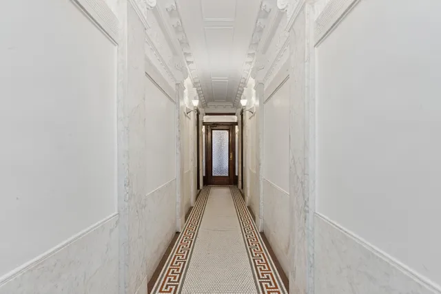 $6,000 | 210 East 17th Street, Unit 5A | Gramercy