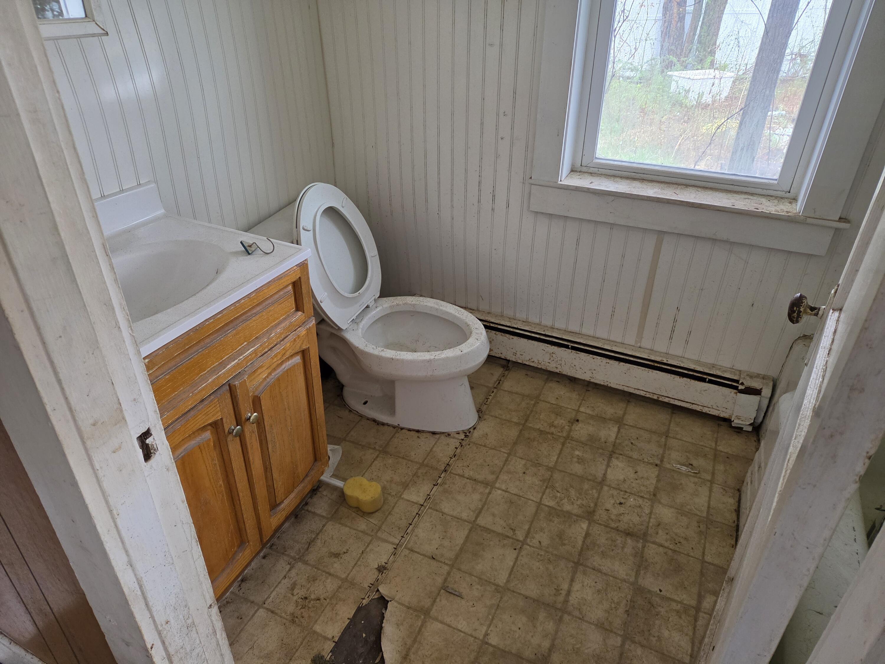 23 Gray Avenue Saco, ME 04072 - Photo 12 of 37 20260430_104352