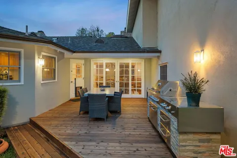 $3,299,000 | 3833 Goodland Avenue, Studio City, CA 91604