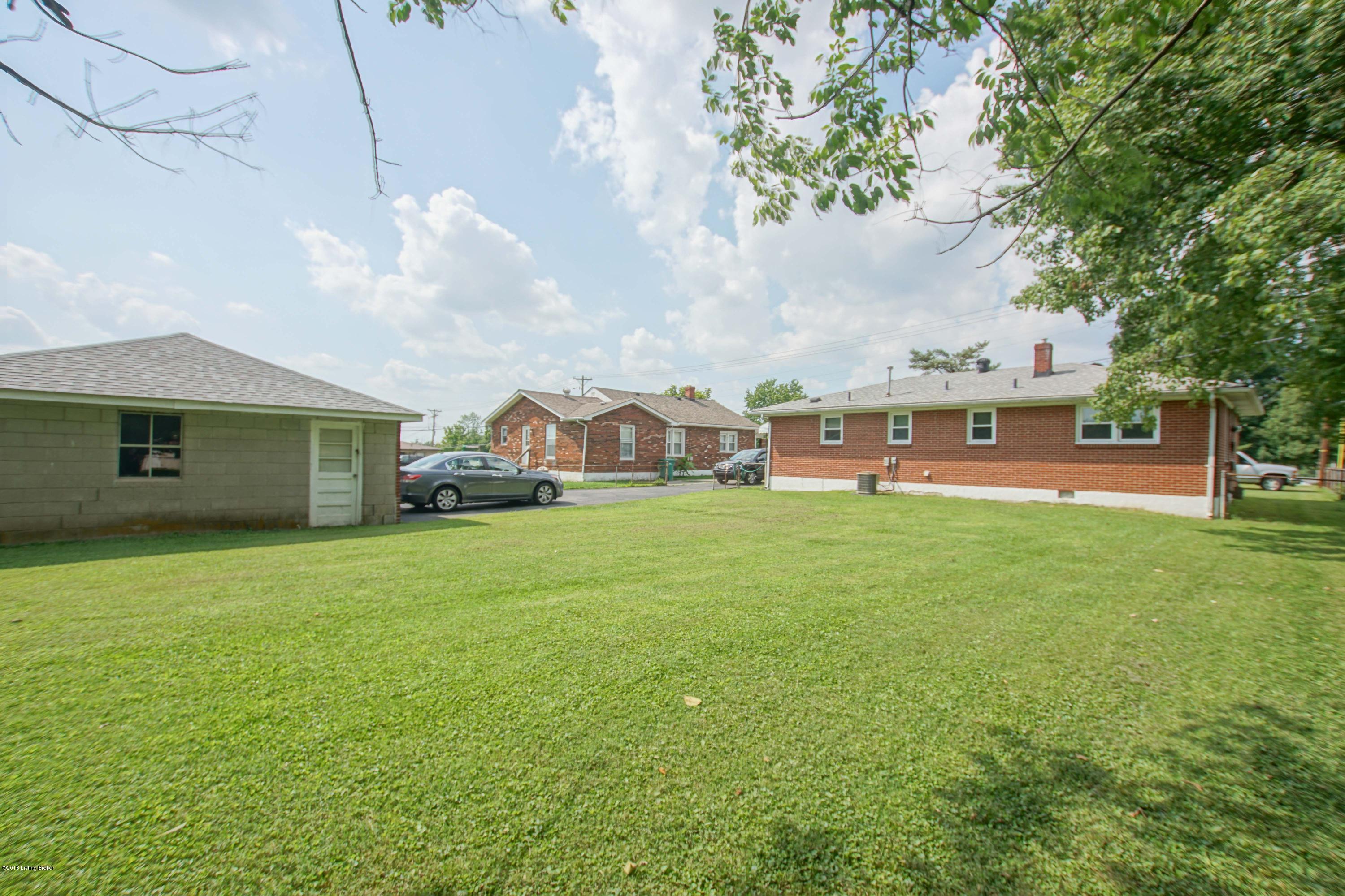 5102 Cooper Chapel Road Louisville, KY 40229 - Photo 33 of 37 5102 Cooper Chapel Road (9 of 37)