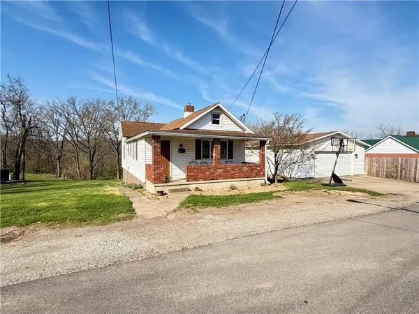 $189,000 | 1350 Paradise Avenue, Belle Vernon, PA 15012