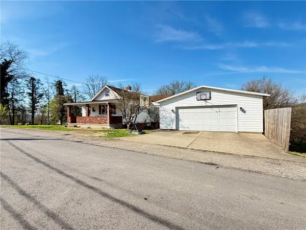 $189,000 | 1350 Paradise Avenue, Belle Vernon, PA 15012