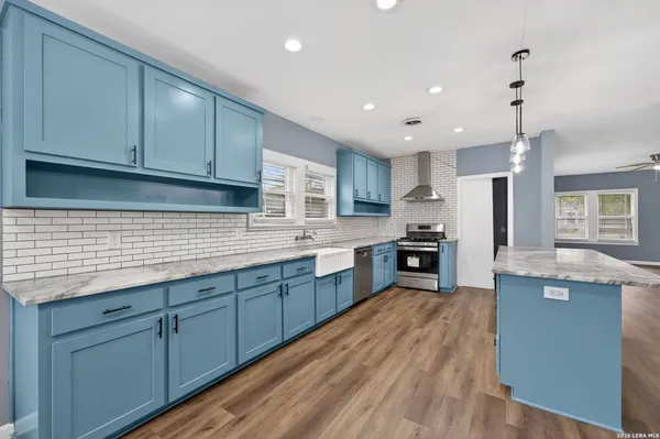 $298,000 | 703 East Krezdorn Street, Seguin, TX 78155