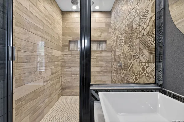 $298,000 | 703 East Krezdorn Street, Seguin, TX 78155