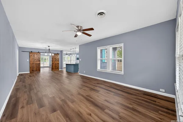 $298,000 | 703 East Krezdorn Street, Seguin, TX 78155