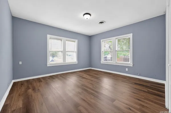 $298,000 | 703 East Krezdorn Street, Seguin, TX 78155