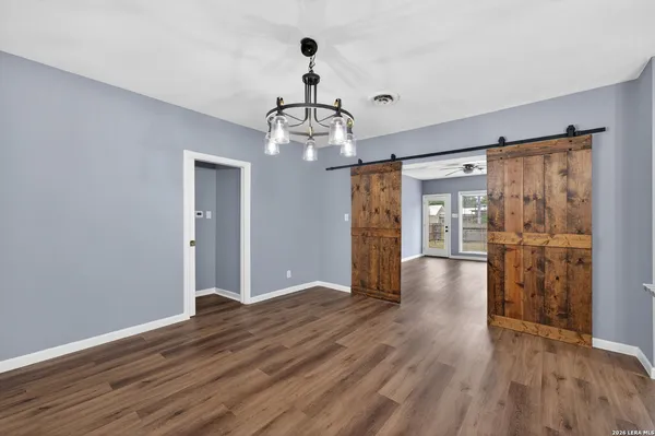 $298,000 | 703 East Krezdorn Street, Seguin, TX 78155