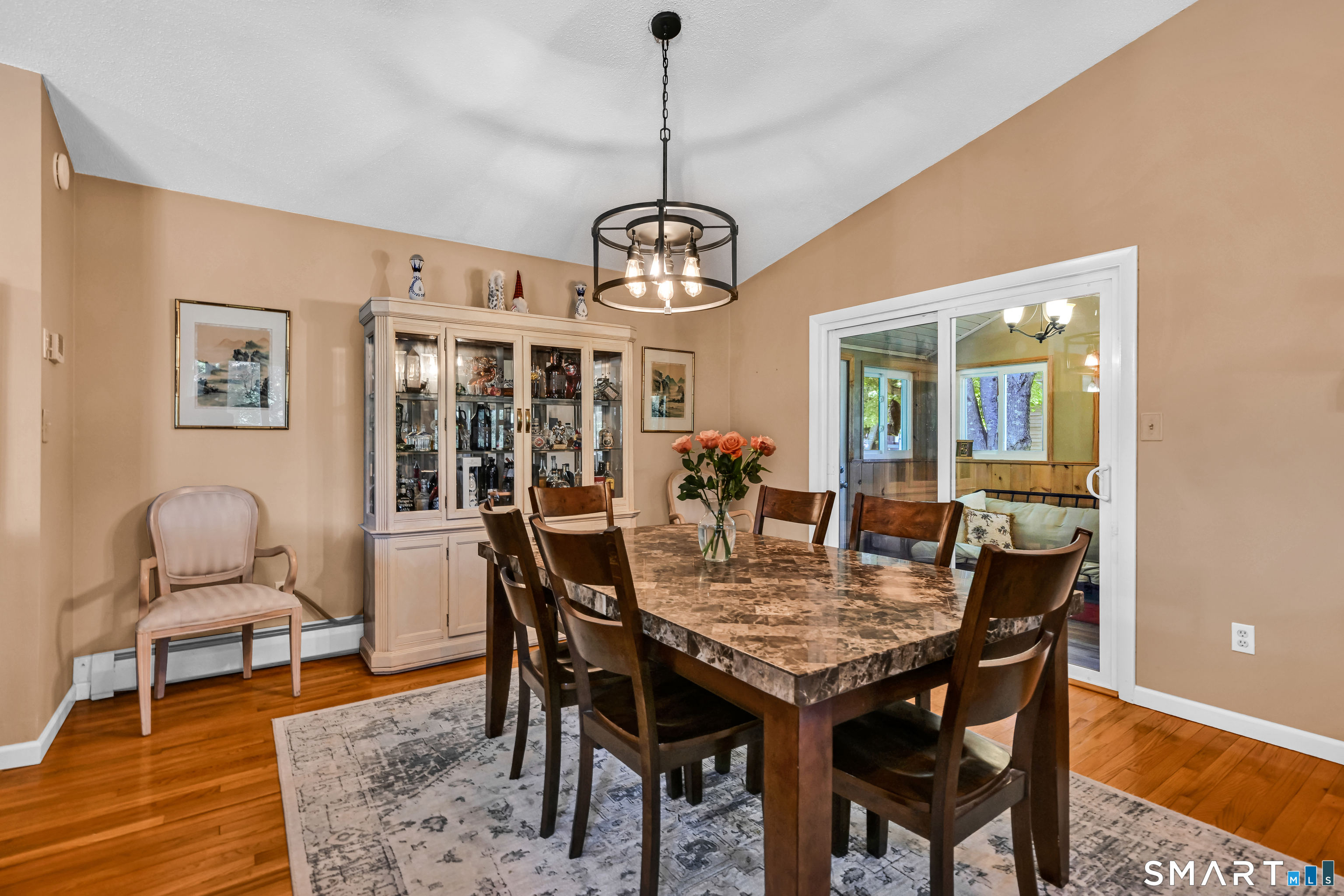 93 Court Street Cromwell, CT 06416 - Photo 7 of 38 Dining area