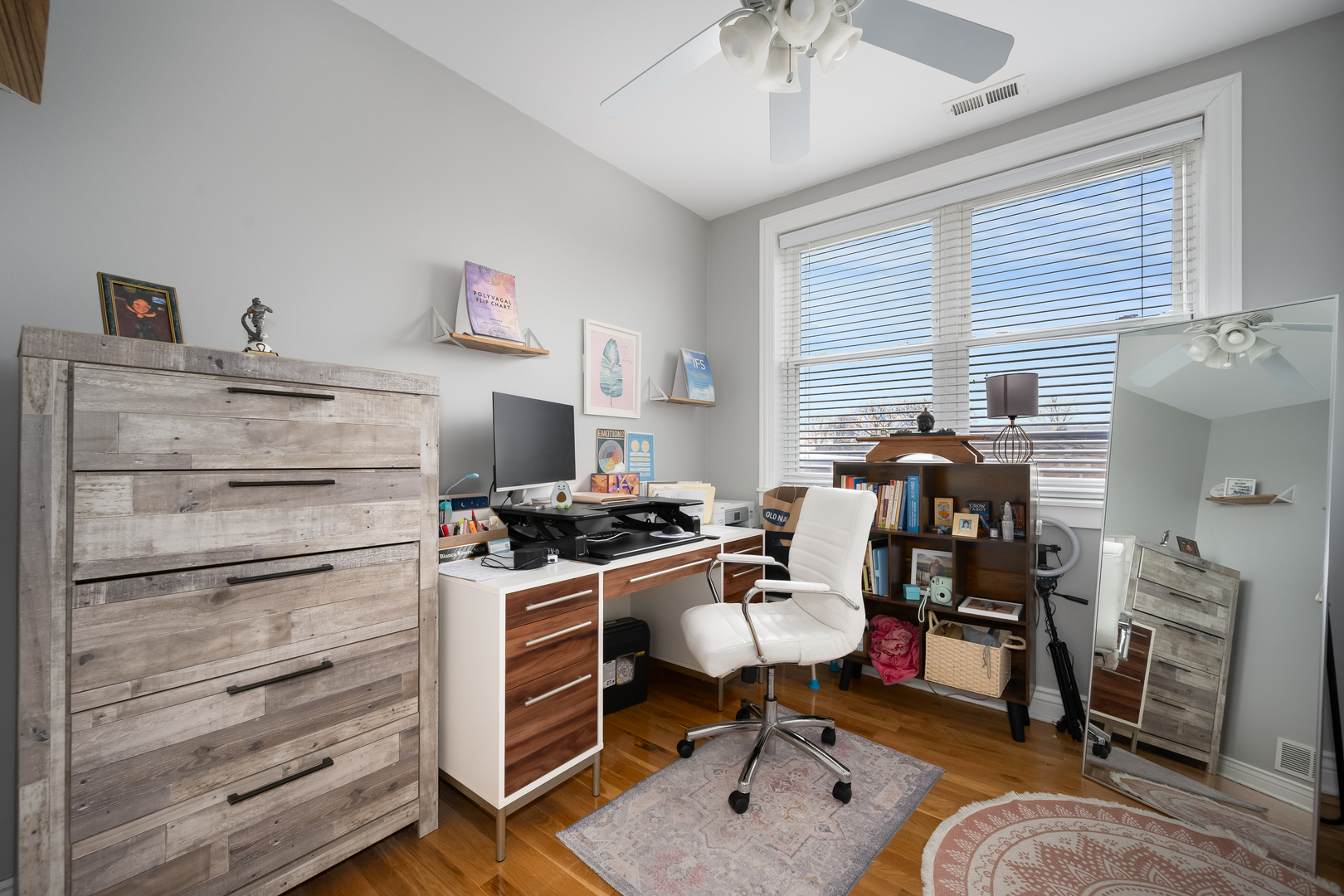 1710 North Whipple Street, Unit 3 Chicago, IL 60647 - Photo 12 of 17 a workspace with furniture