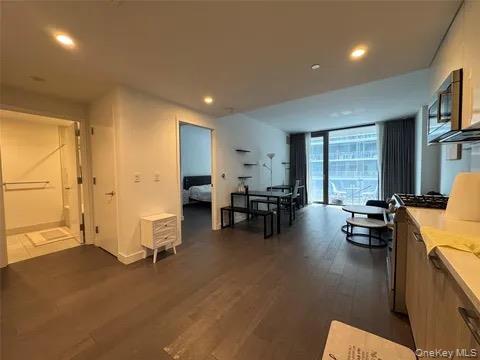 131-03 40 Road, Unit 10H Queens, NY 11354 - Photo 1 of 10