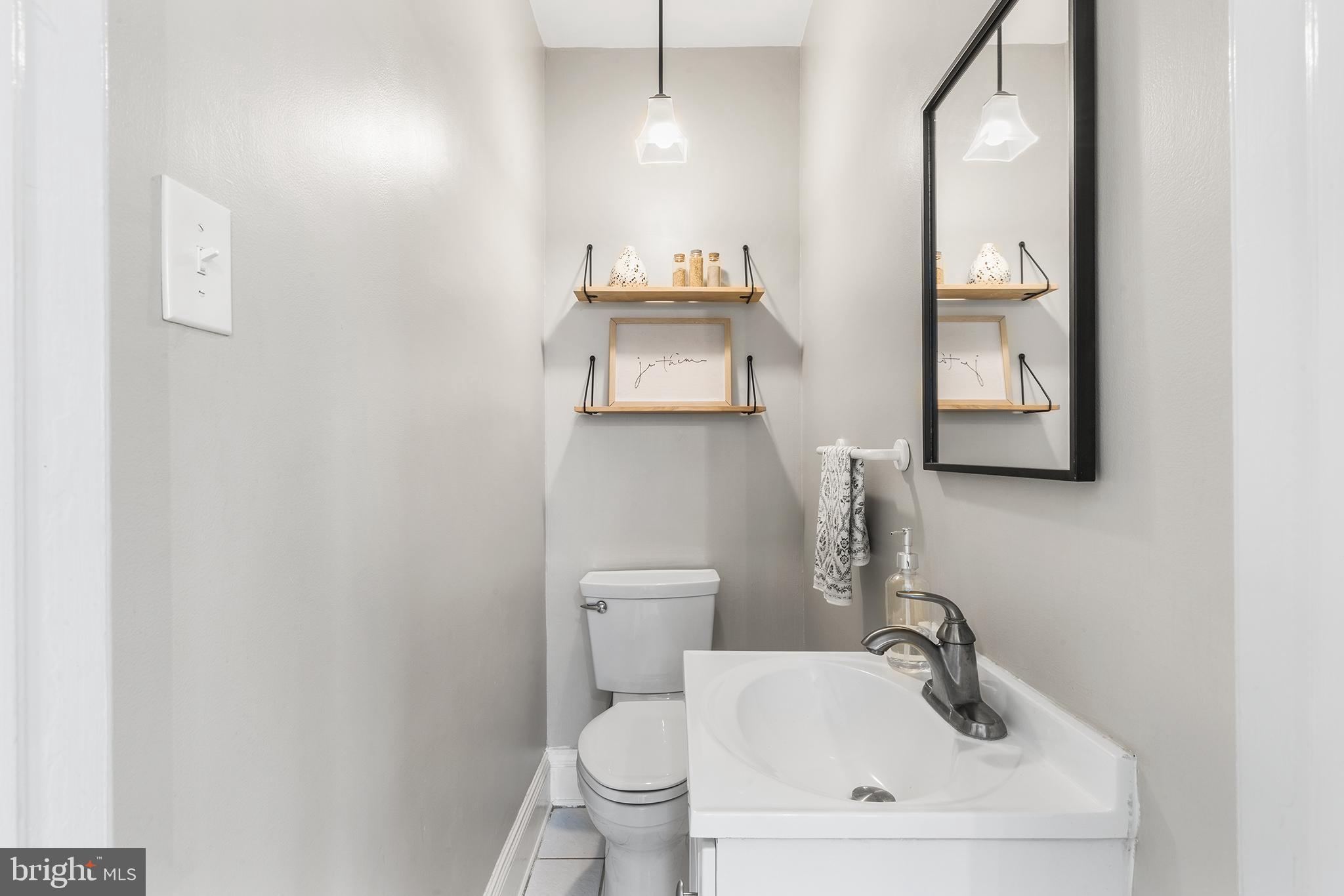16 Radcliff Road Bala Cynwyd, PA 19004 - Photo 18 of 40 Powder Room