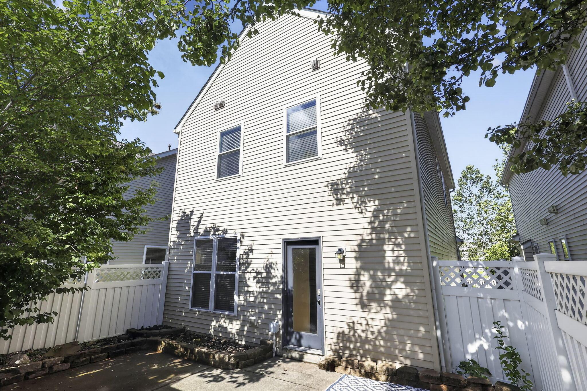 6127 Rackley Way Westerville, OH 43081 - Photo 28 of 38 48-web-or-mls-G02A5499