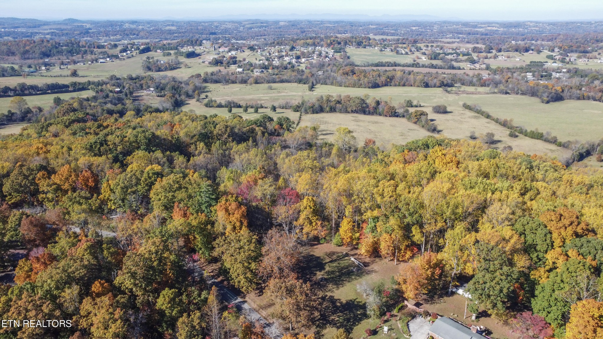 0 5547 Hutton Ridge Road Maryville, TN 37801 - Photo 9 of 22 an aerial view of a houses with a yard