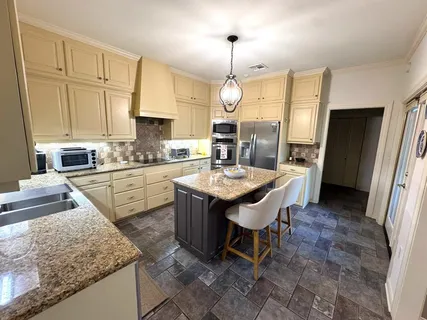 $349,000 | 10 Tealwood Street, Shreveport, LA 71104