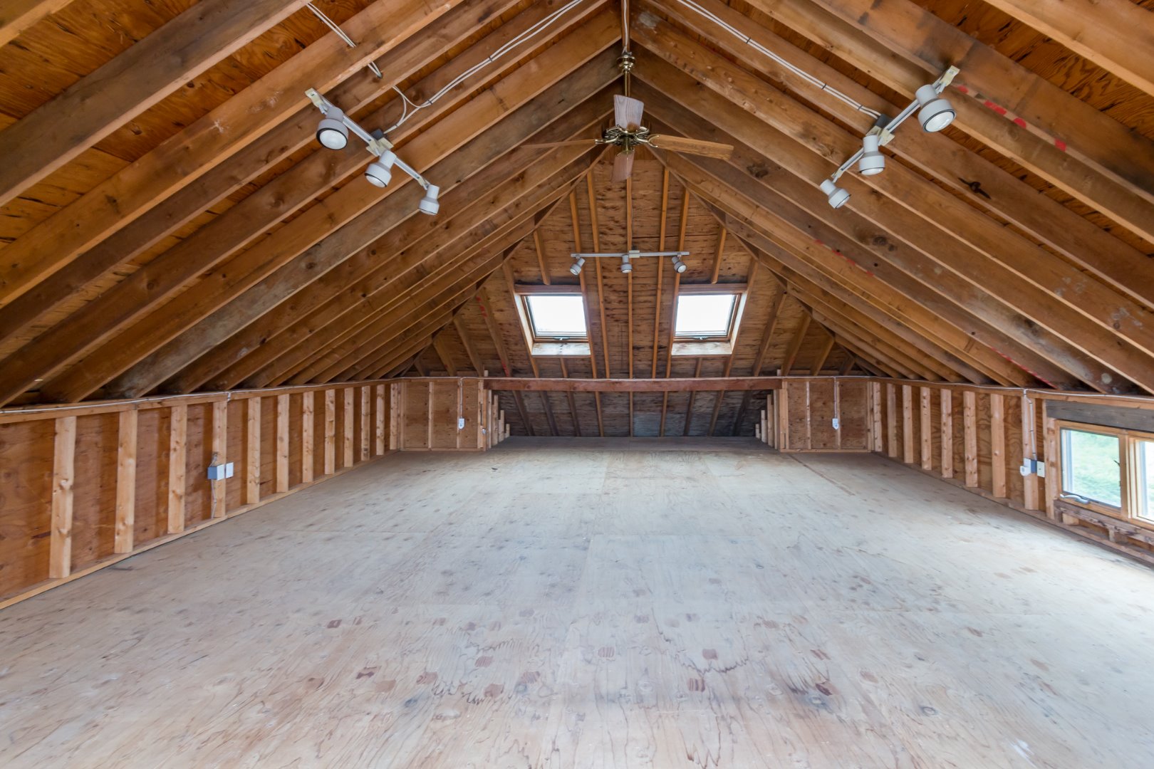 4 Katama Farm Road Edgartown, MA 02539 - Photo 33 of 40 Unfinished space above the 2 car garage to use your imagination.