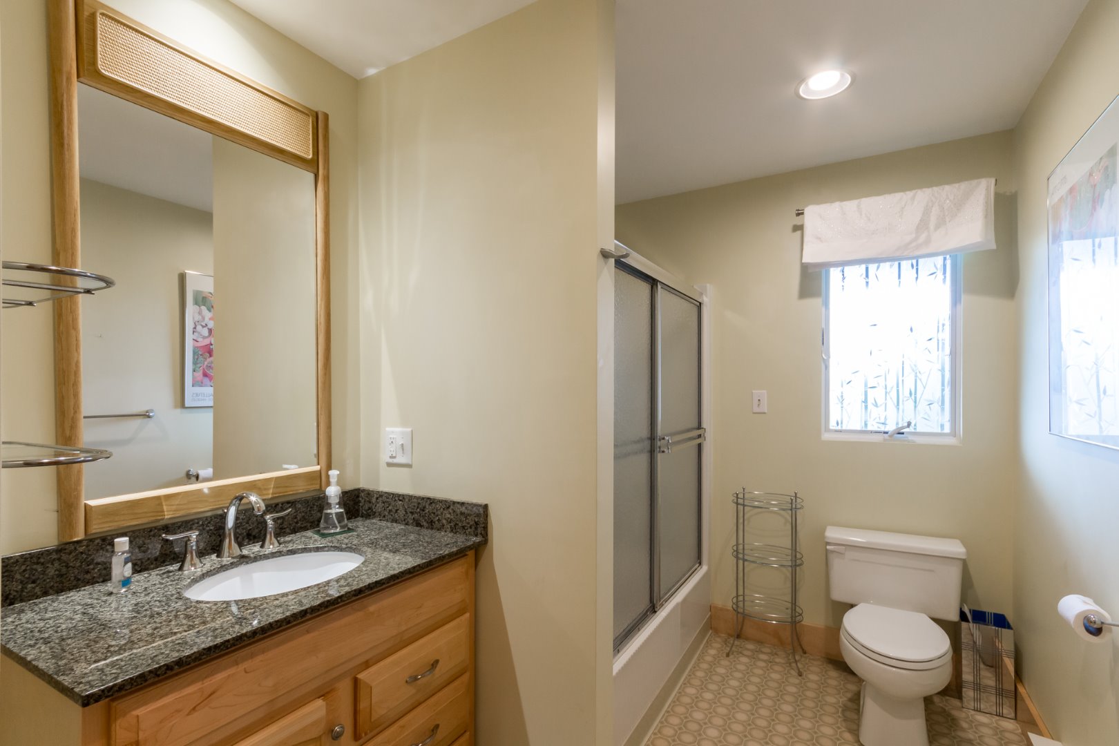 4 Katama Farm Road Edgartown, MA 02539 - Photo 10 of 40 Full bath with laundry on the right.