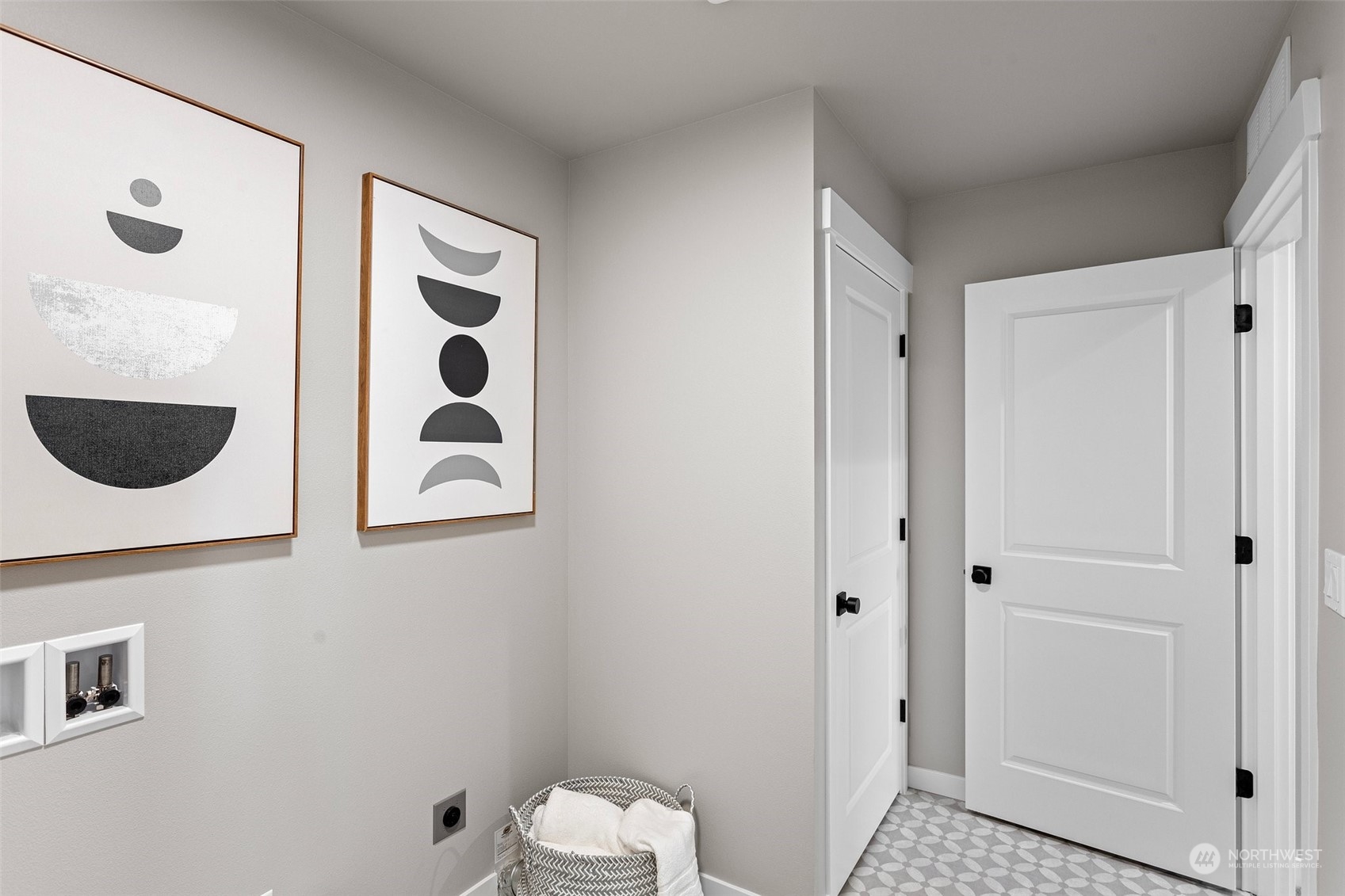 116 161st Street Southeast, Unit 1 Bothell, WA 98012 - Photo 31 of 37 a bathroom with a toilet and a shower