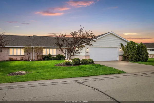 $550,000 | 1692 Twin Lakes Circle, Green Bay, WI 54311