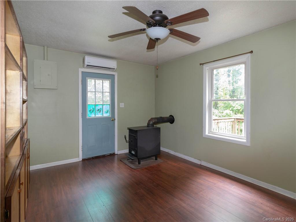 367 Sunny Brook Drive Spruce Pine, NC 28777 - Photo 11 of 23 Gallery Image 11