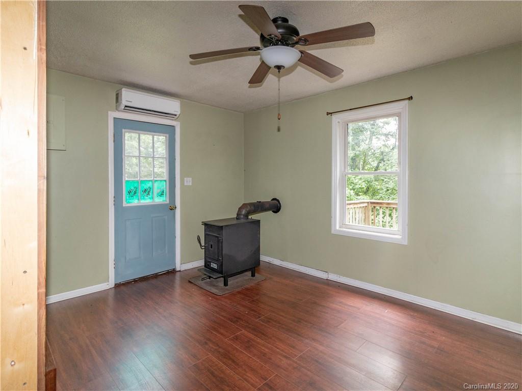 367 Sunny Brook Drive Spruce Pine, NC 28777 - Photo 14 of 23 Gallery Image 14