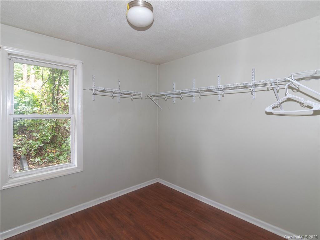 367 Sunny Brook Drive Spruce Pine, NC 28777 - Photo 17 of 23 Gallery Image 17