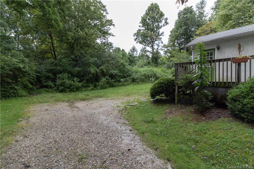 367 Sunny Brook Drive Spruce Pine, NC 28777 - Photo 6 of 23 Gallery Image 6