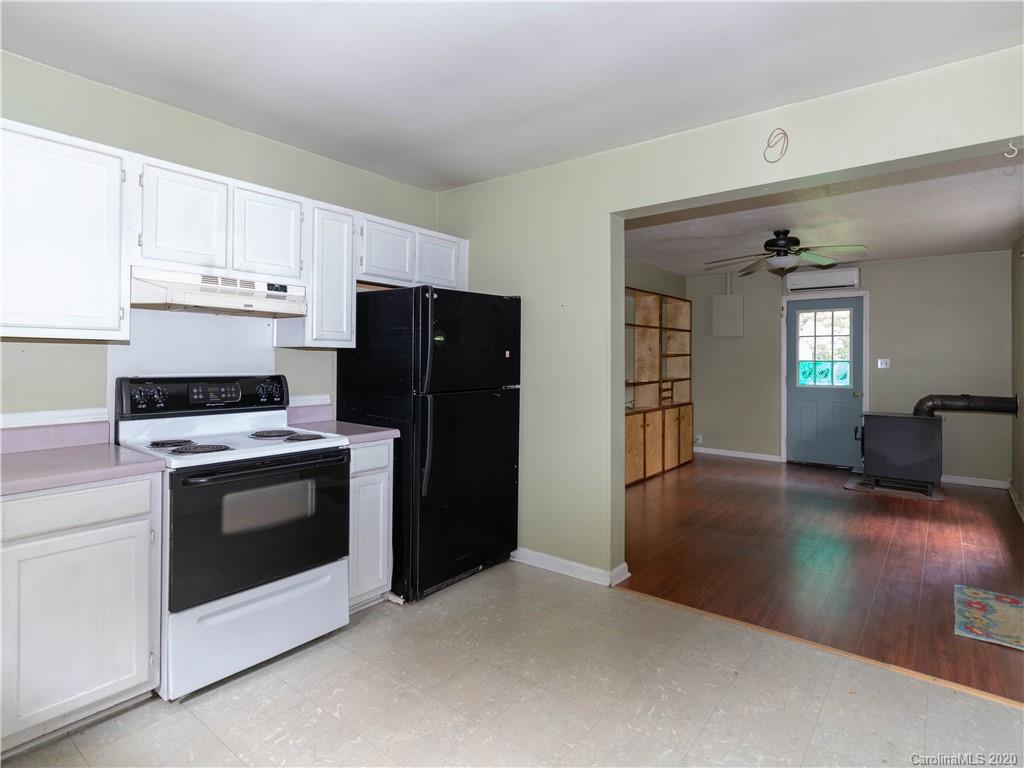 367 Sunny Brook Drive Spruce Pine, NC 28777 - Photo 9 of 23 Gallery Image 9