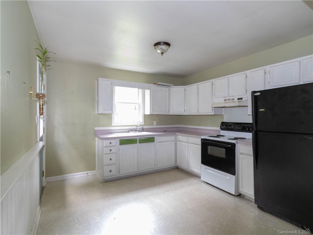 367 Sunny Brook Drive Spruce Pine, NC 28777 - Photo 10 of 23 Gallery Image 10
