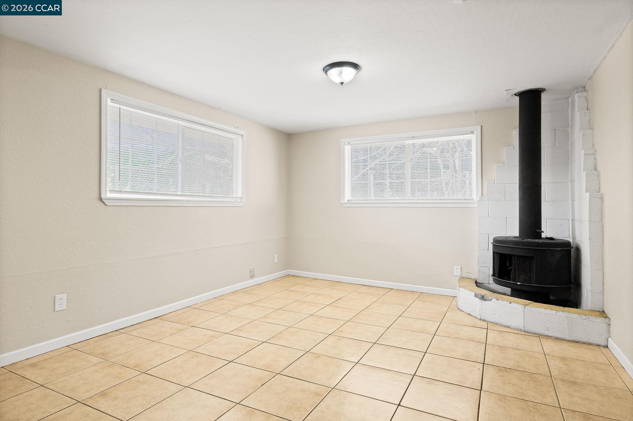 4820 Blum Road Martinez, CA 94553 - Photo 32 of 46 a view of an empty room and window