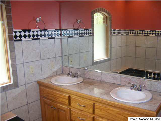 910 Lanningham Road Cleveland, AL 35049 - Photo 13 of 23