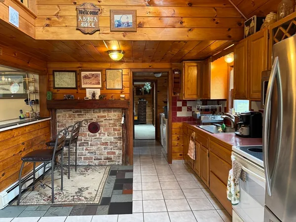 $315,000 | 729 N Road, Hardwick, MA 01037