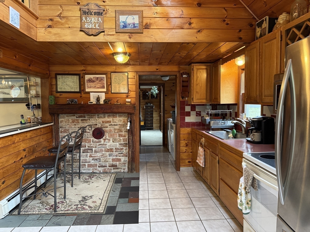 729 N Road Hardwick, MA 01037 - Photo 15 of 37