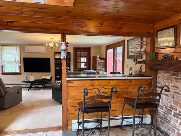 $315,000 | 729 N Road, Hardwick, MA 01037