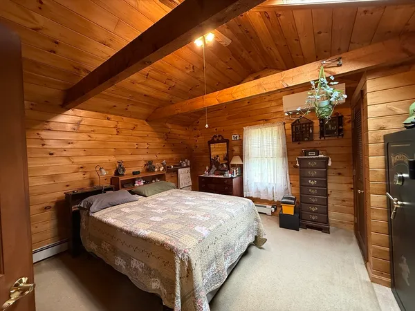 $315,000 | 729 N Road, Hardwick, MA 01037