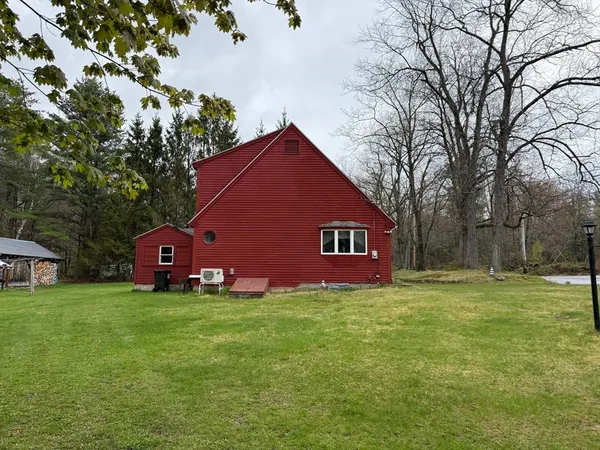 $315,000 | 729 N Road, Hardwick, MA 01037