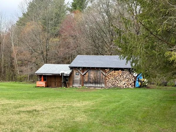 $315,000 | 729 N Road, Hardwick, MA 01037