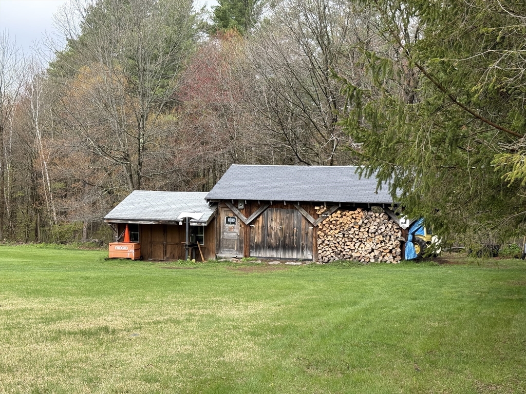729 N Road Hardwick, MA 01037 - Photo 10 of 37