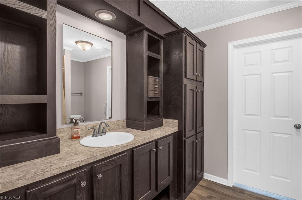 4102 Presbyterian Road Greensboro, NC 27406 - Photo 15 of 30