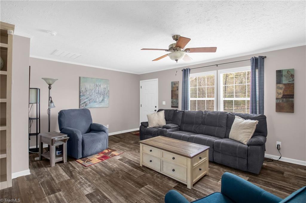 4102 Presbyterian Road Greensboro, NC 27406 - Photo 6 of 30