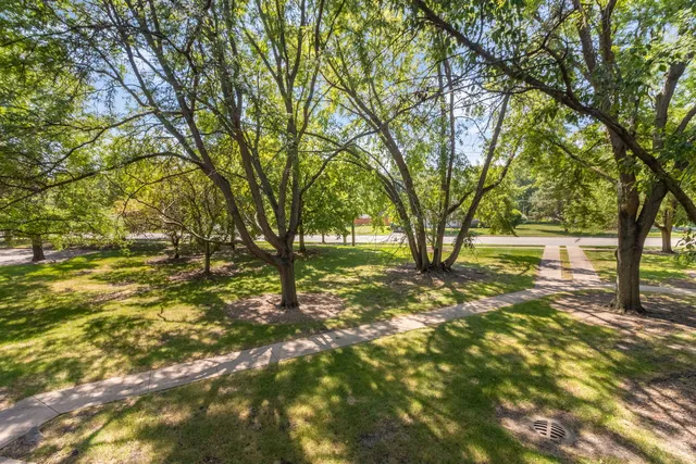 $174,900 | 3119 Ingalls Avenue, Unit 2A, Joliet, IL 60435